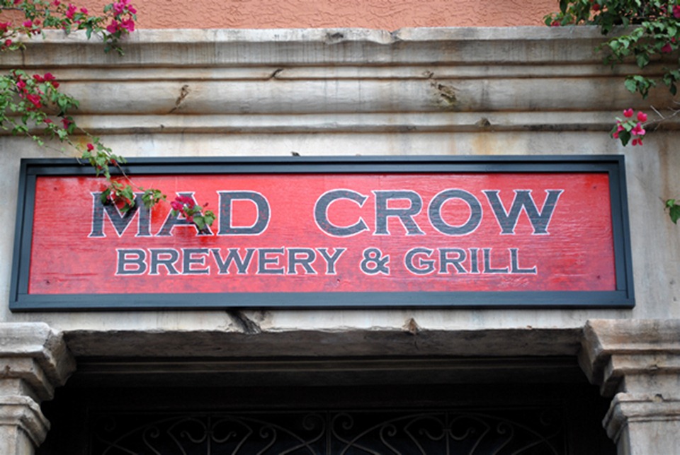 Mad Crow Brewery & Grill