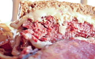 old-salty-dog-corned-beef-sandwich-sarasota-dining