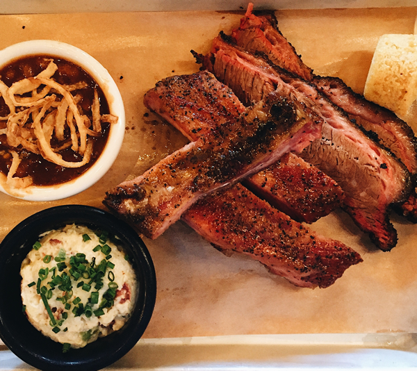 bricks-brisket-plate