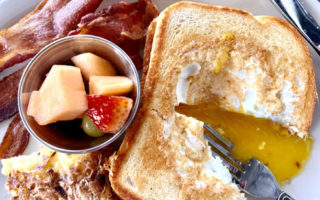 The Toasted Yolk Cafe - Sarasota FL