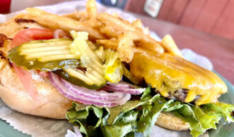 JR'S OLD PACKINGHOUSE CAFE - OPC BURGER WITH CHEESE